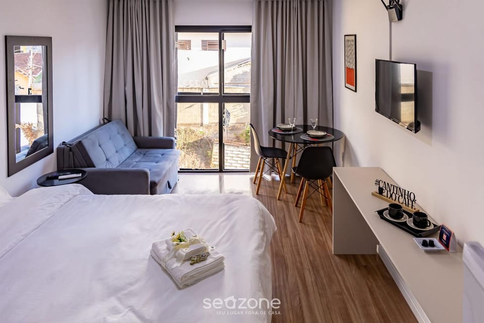 Living room, Dining area, Bedroom