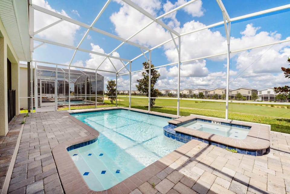 Charming 9BR Villa w Theme & Game Rooms by Disney Villa in Four Corners