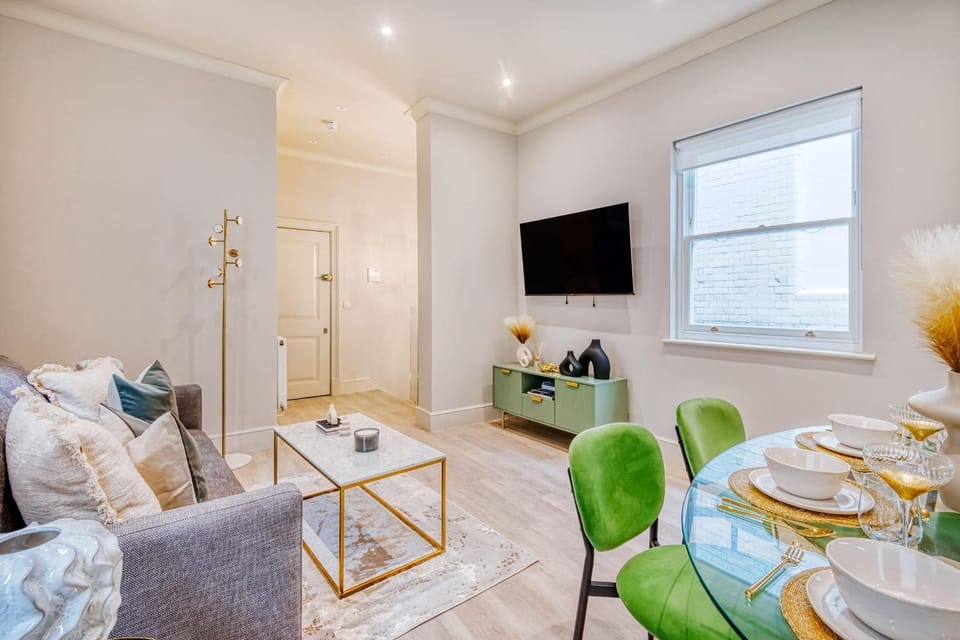 Marble Arch Suite 2 Apartment in City of Westminster
