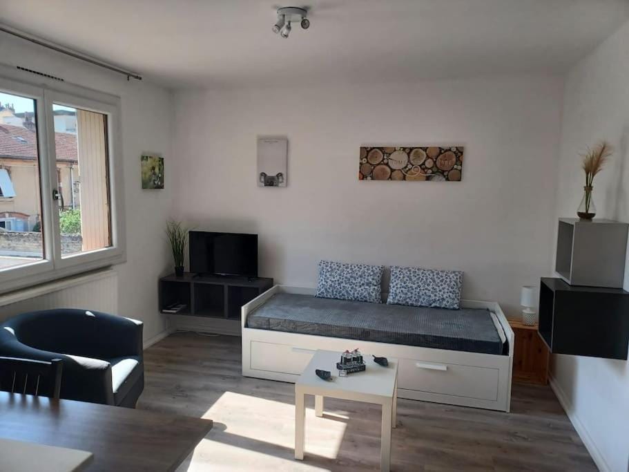 L'Escale, À proximité immédiate de la gare Apartment in Dijon
