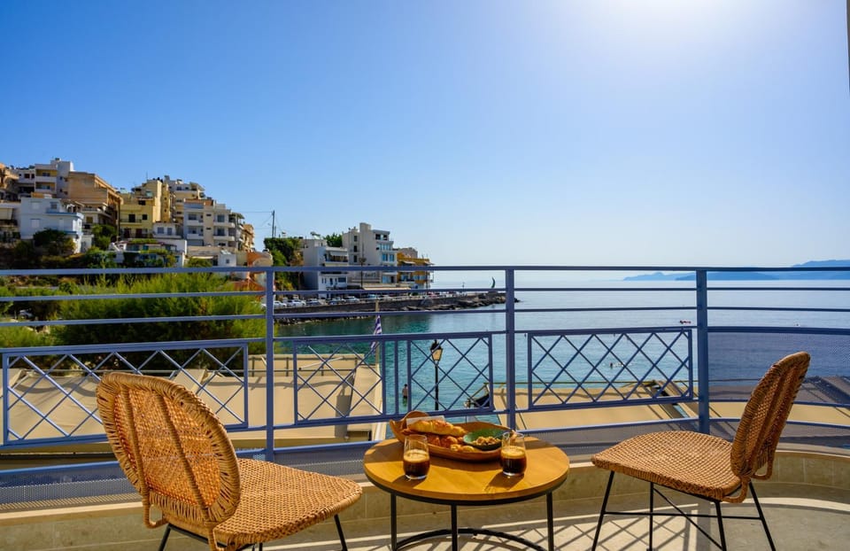 Patio, Day, View (from property/room), Balcony/Terrace, City view