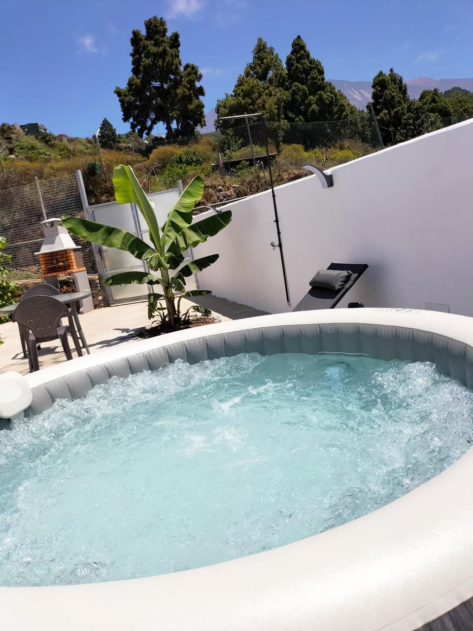 Property building, Hot Tub