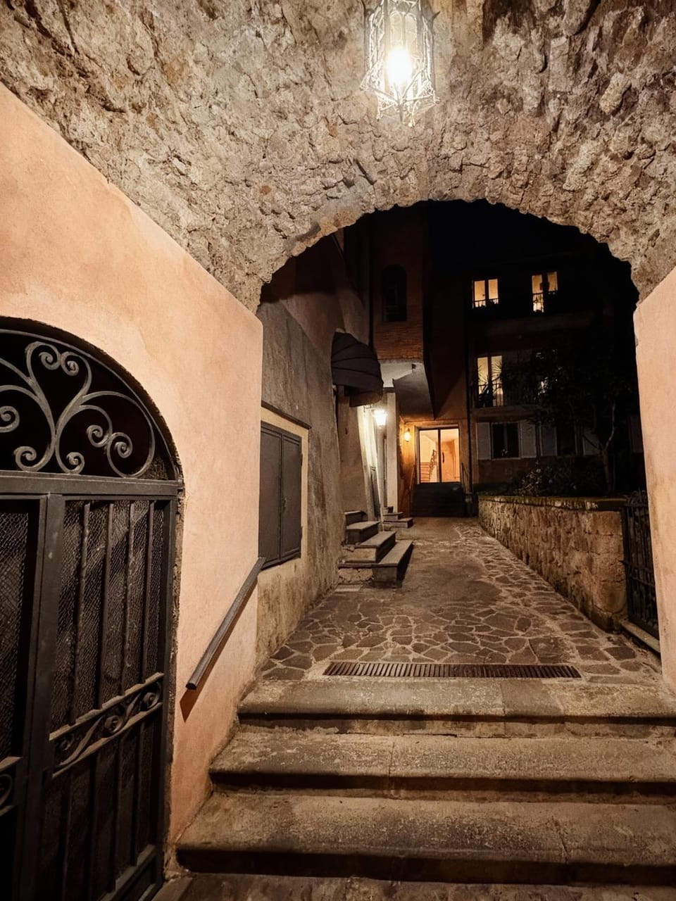 Facade/entrance, Night, Inner courtyard view