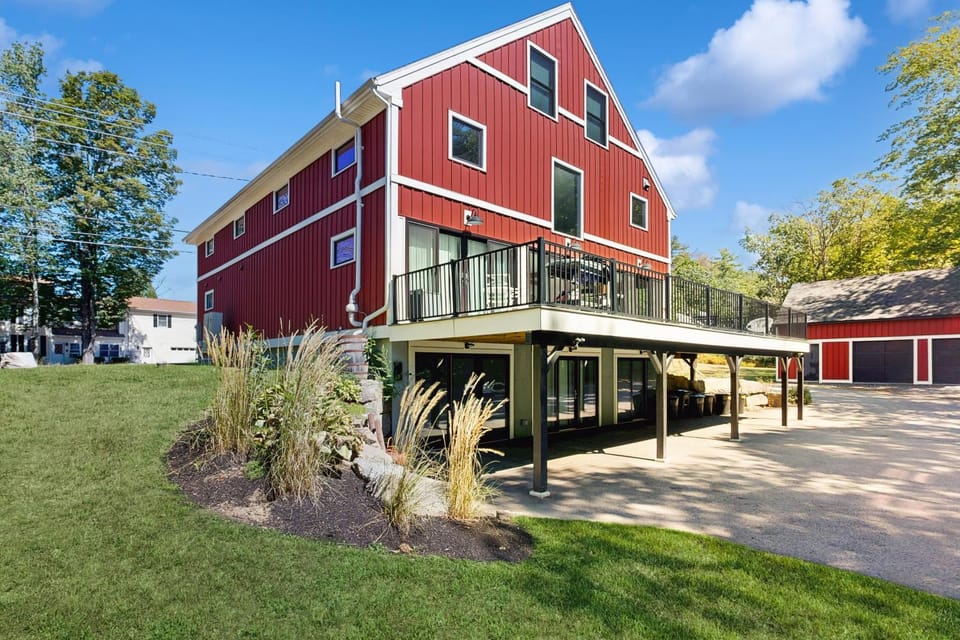 Red Barn & Blueberries House in Wells