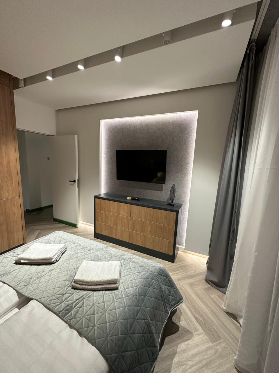Luxury by The Lake Ap 28 Apartment in Sibiu