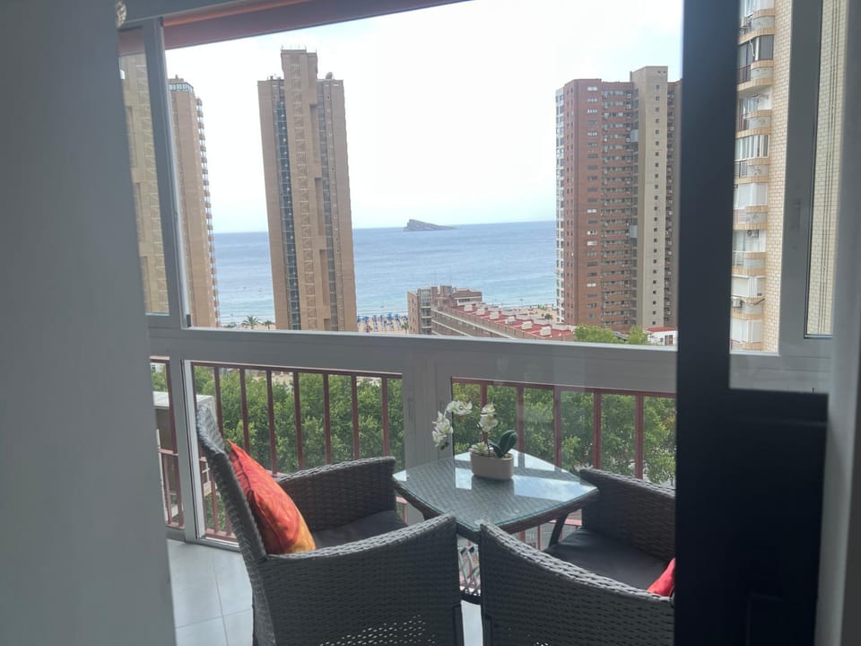 BENILOVE en playa VUE MER Panoramique Apartment in Benidorm