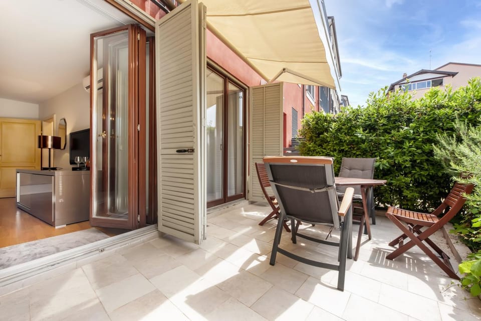 Balcony/Terrace, Dining area
