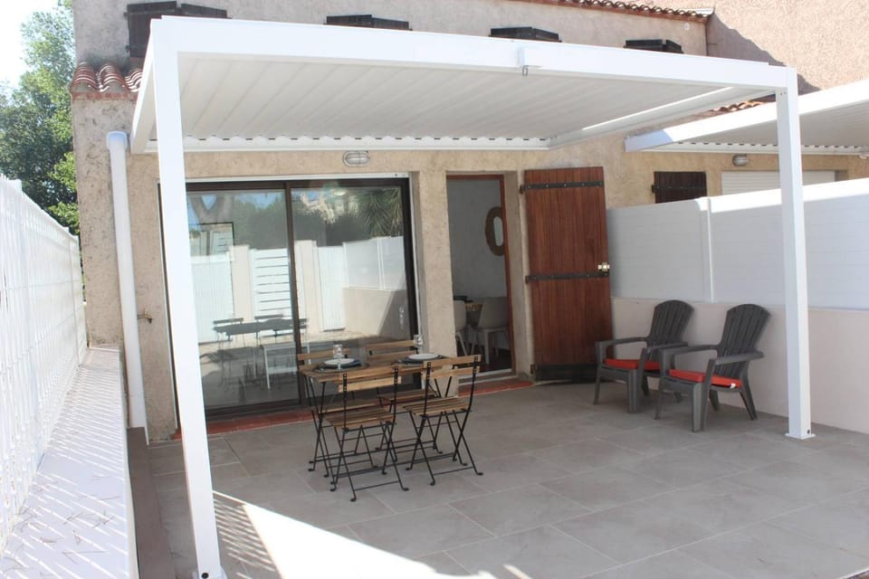 Balcony/Terrace, Dining area