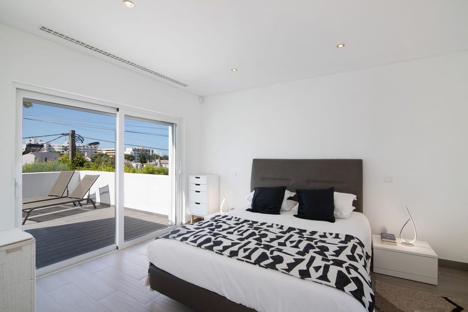 Living room, Bedroom