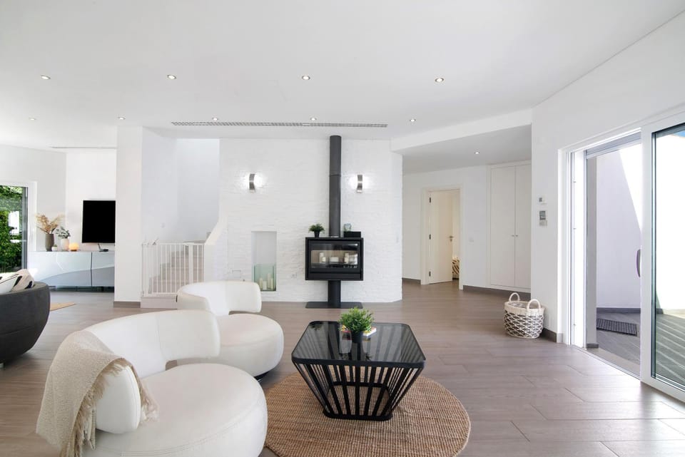 Property building, Living room