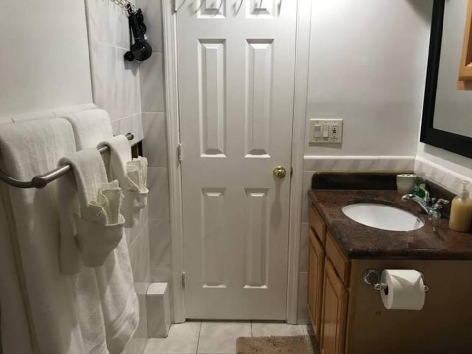Bathroom, towels