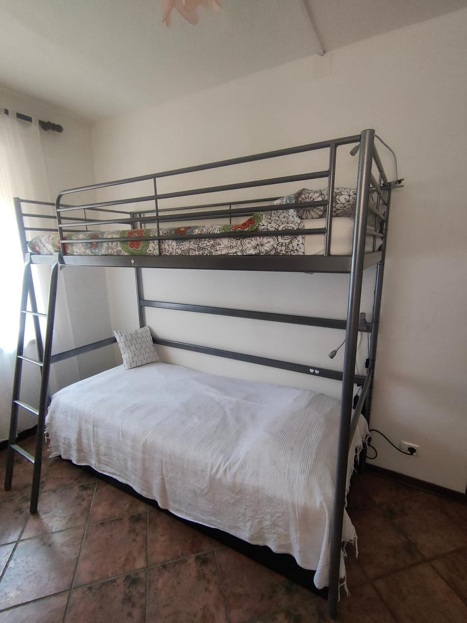 bunk bed
