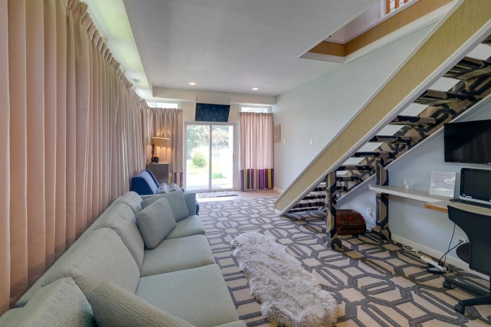 Charming Accokeek Retreat w/ Private Fishing Pier House in Prince Georges County
