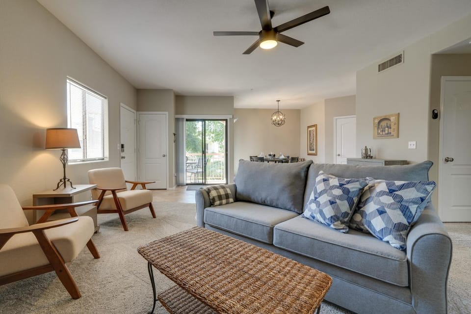 Pool Access! 55 + Snowbird Retreat in Peoria House in Sun City