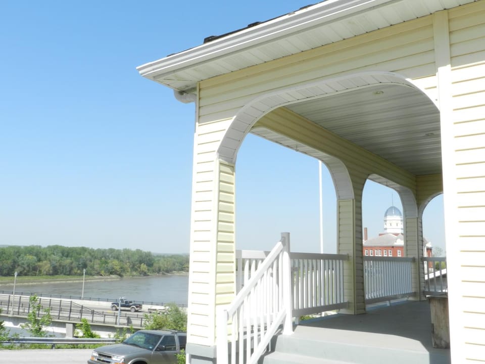 Helming Guest House Bed and Breakfast in Hermann
