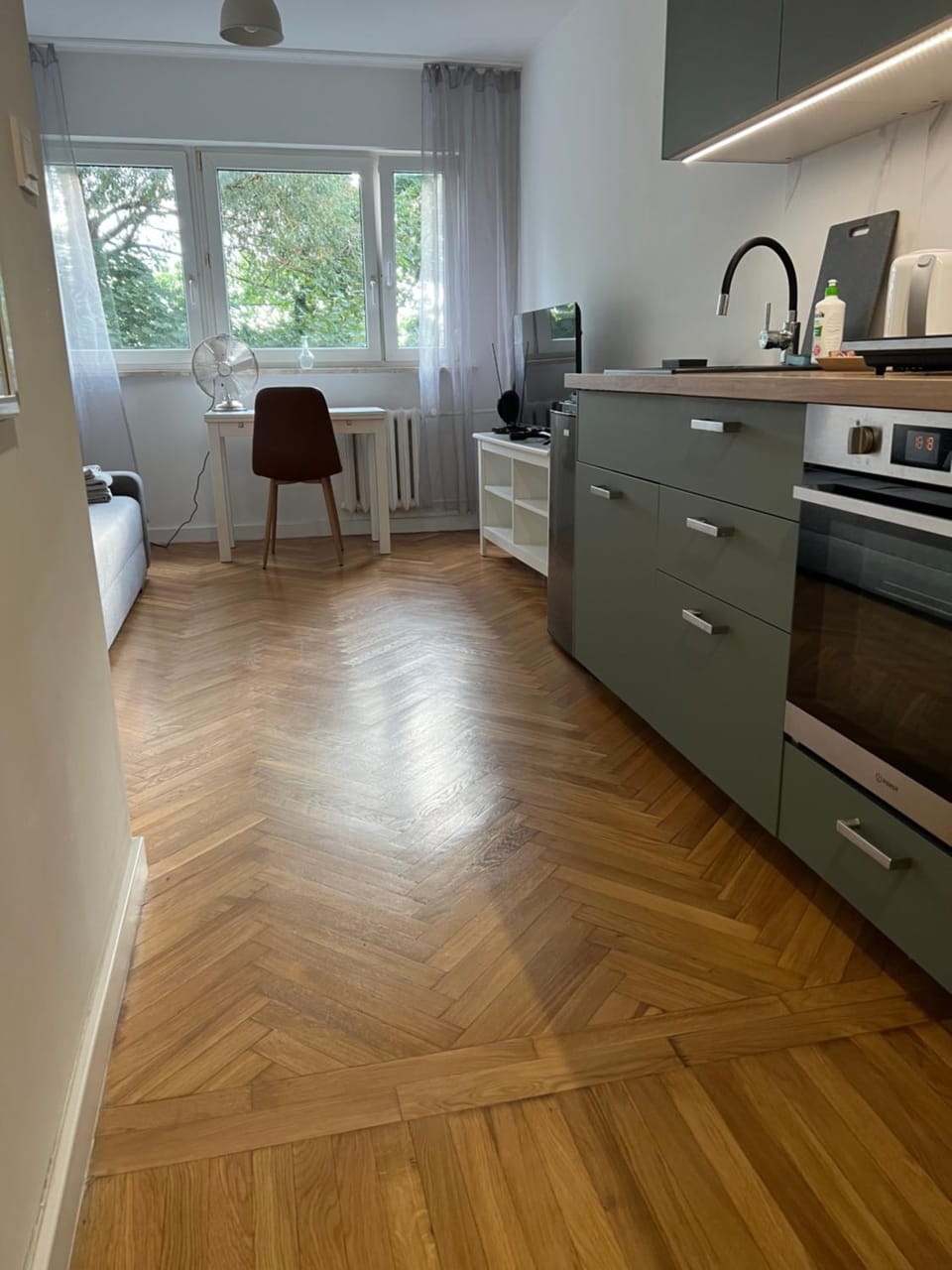 Kitchen or kitchenette, furniture, furniture, minibar, stove