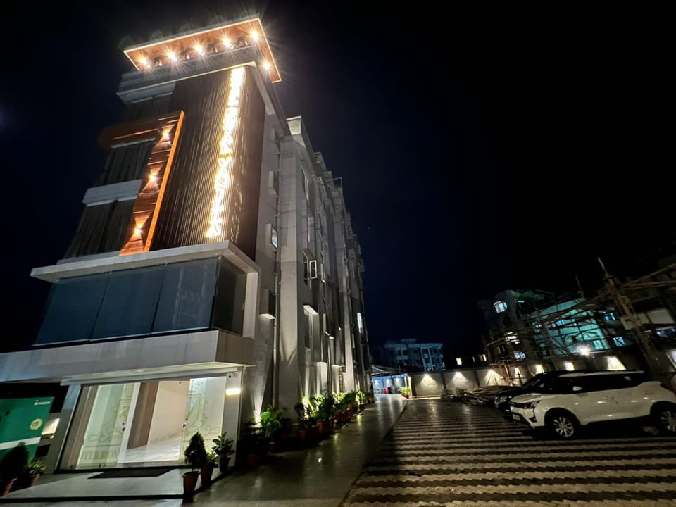 Property building, Night