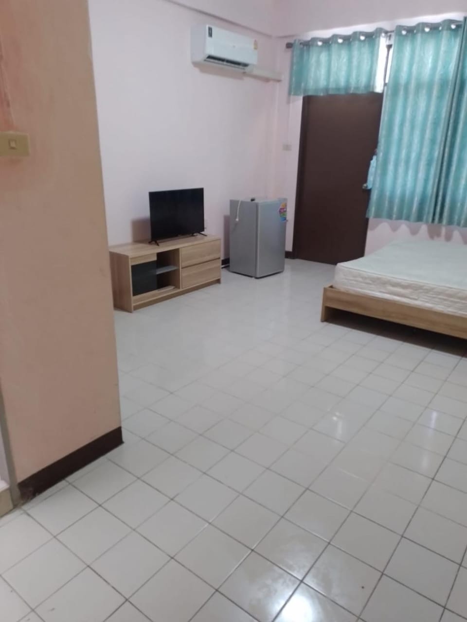 TV and multimedia, Bedroom, air conditioner