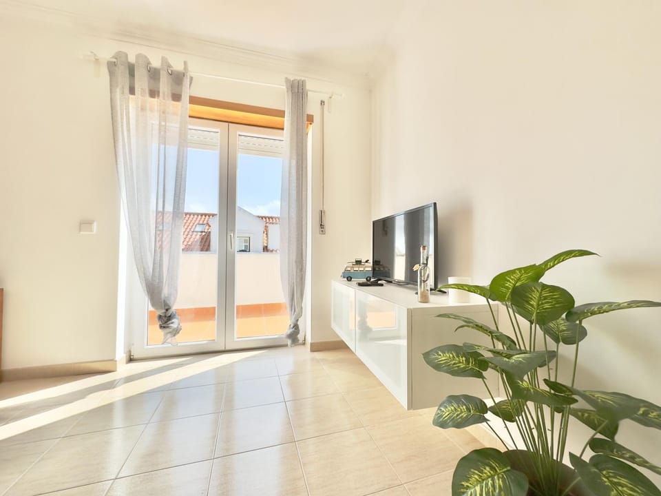 Communal lounge/ TV room, TV and multimedia