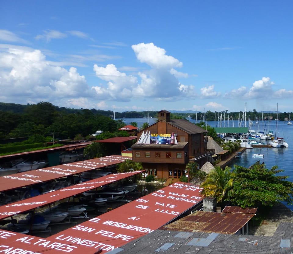 Mar Marine Yacht Club Hotel in Guatemala