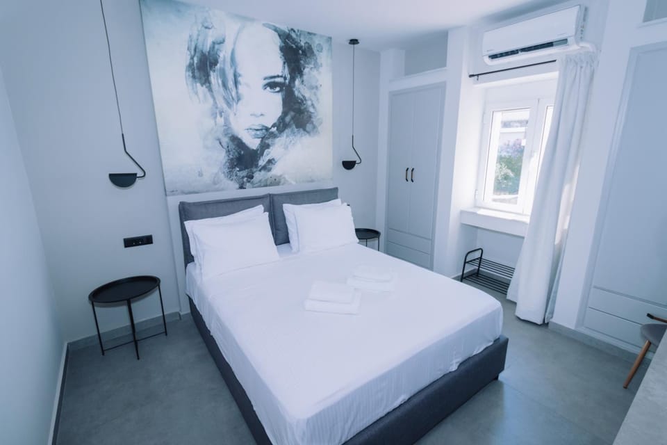 Vallia Suites-Yellow Luxury Suite A1 Apartment in Peloponnese, Western Greece and the Ionian