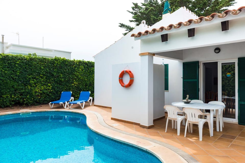 Day, BBQ facilities, Solarium, Balcony/Terrace, Pool view, Swimming pool, Swimming pool, sunbed