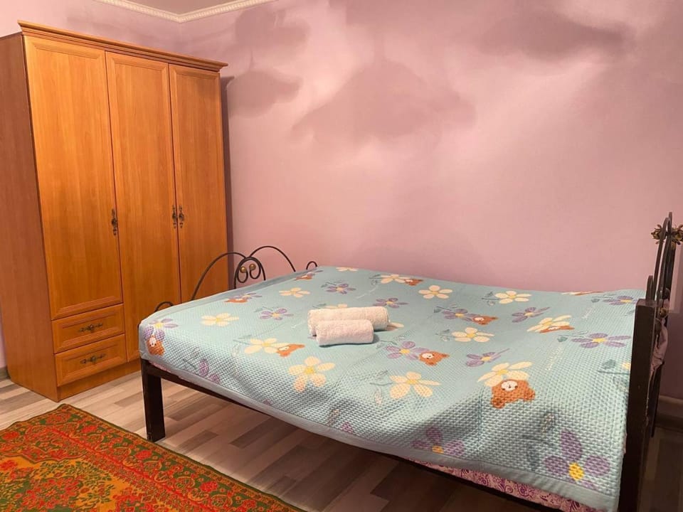 Bed, Photo of the whole room, Bedroom, towels, wardrobe