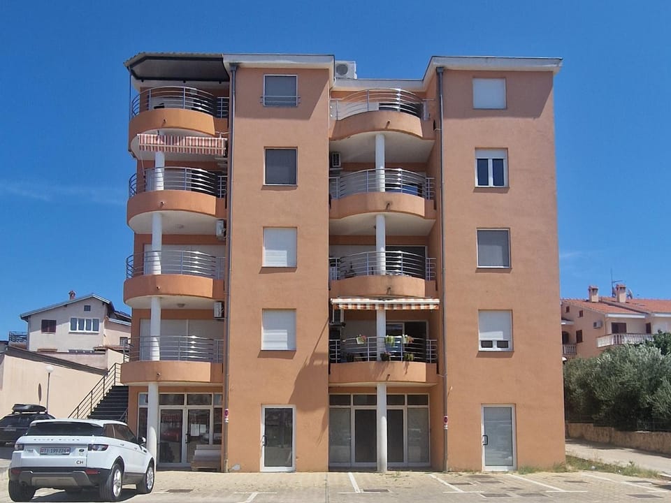 Property building, Street view, Parking
