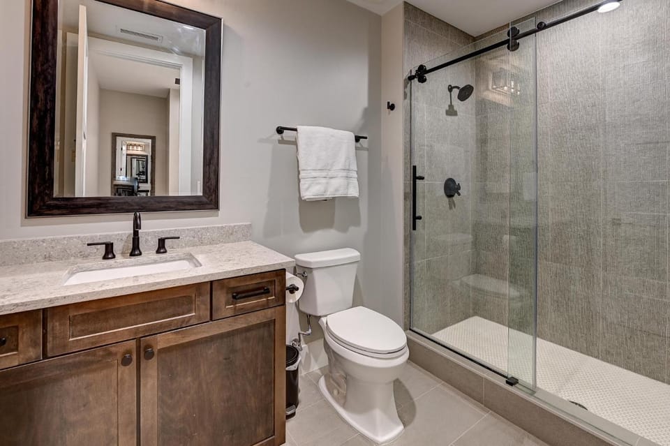Fabulous Downtown 2 bedroom Condo House in Asheville