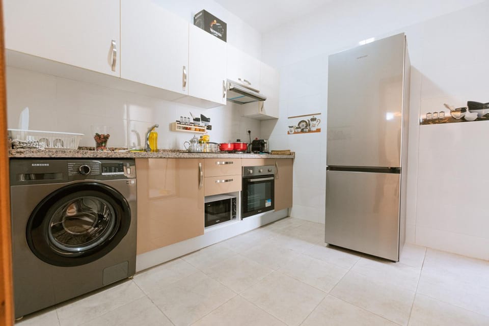 Kitchen or kitchenette, dishwasher, minibar, pet friendly, stove, washing machine