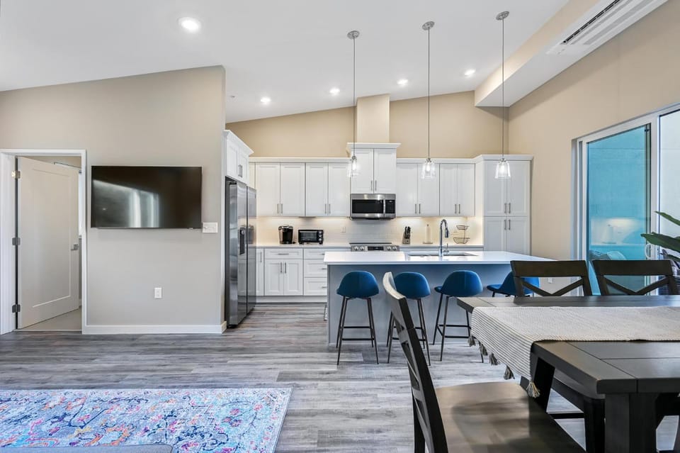 Immaculate South Slope Townhome Unit 96 House in Asheville
