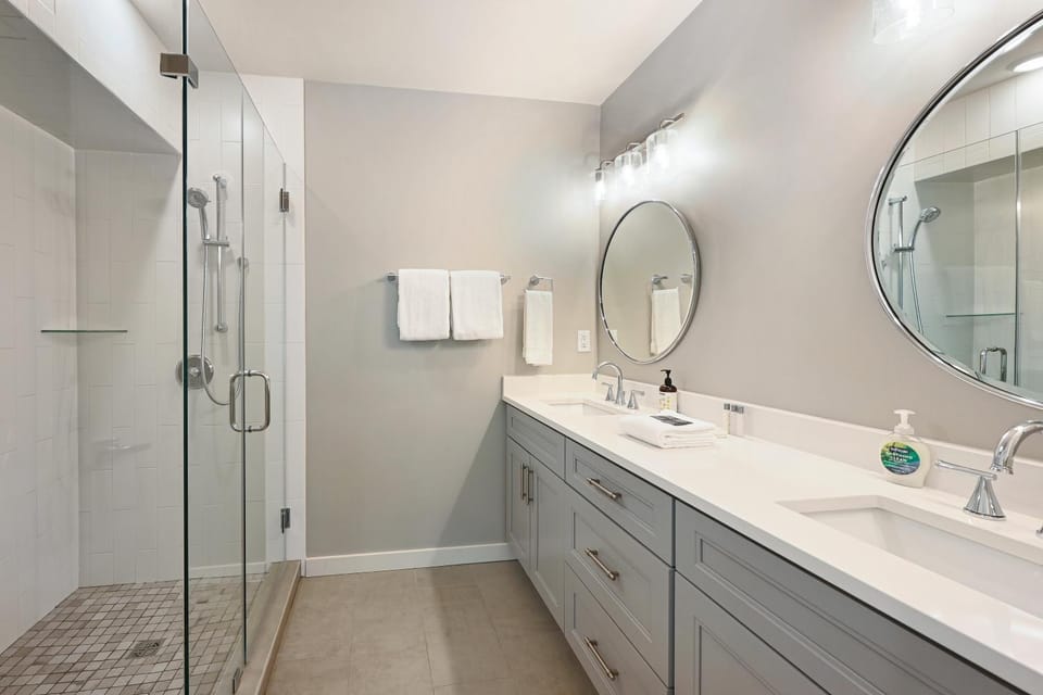 Beautiful South Slope Townhome with EV Charger Unit 98 House in Asheville
