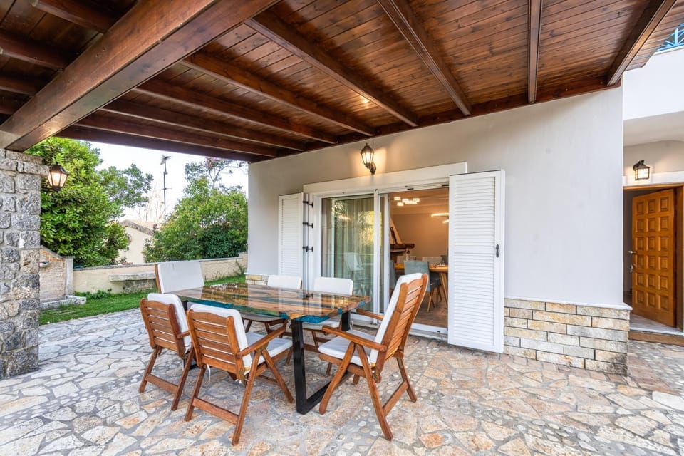 Patio, Balcony/Terrace, Dining area