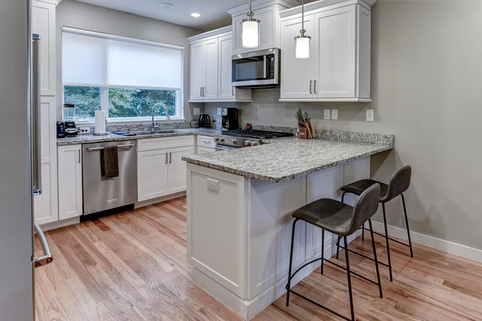 239 South Slope Beauty House in Asheville