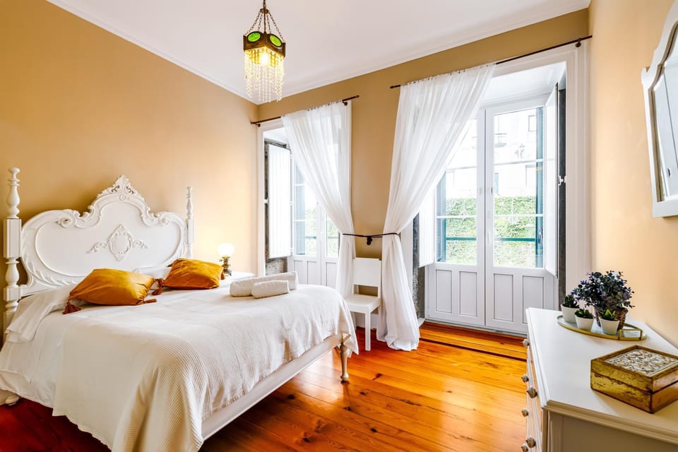 Property building, Living room, Bedroom