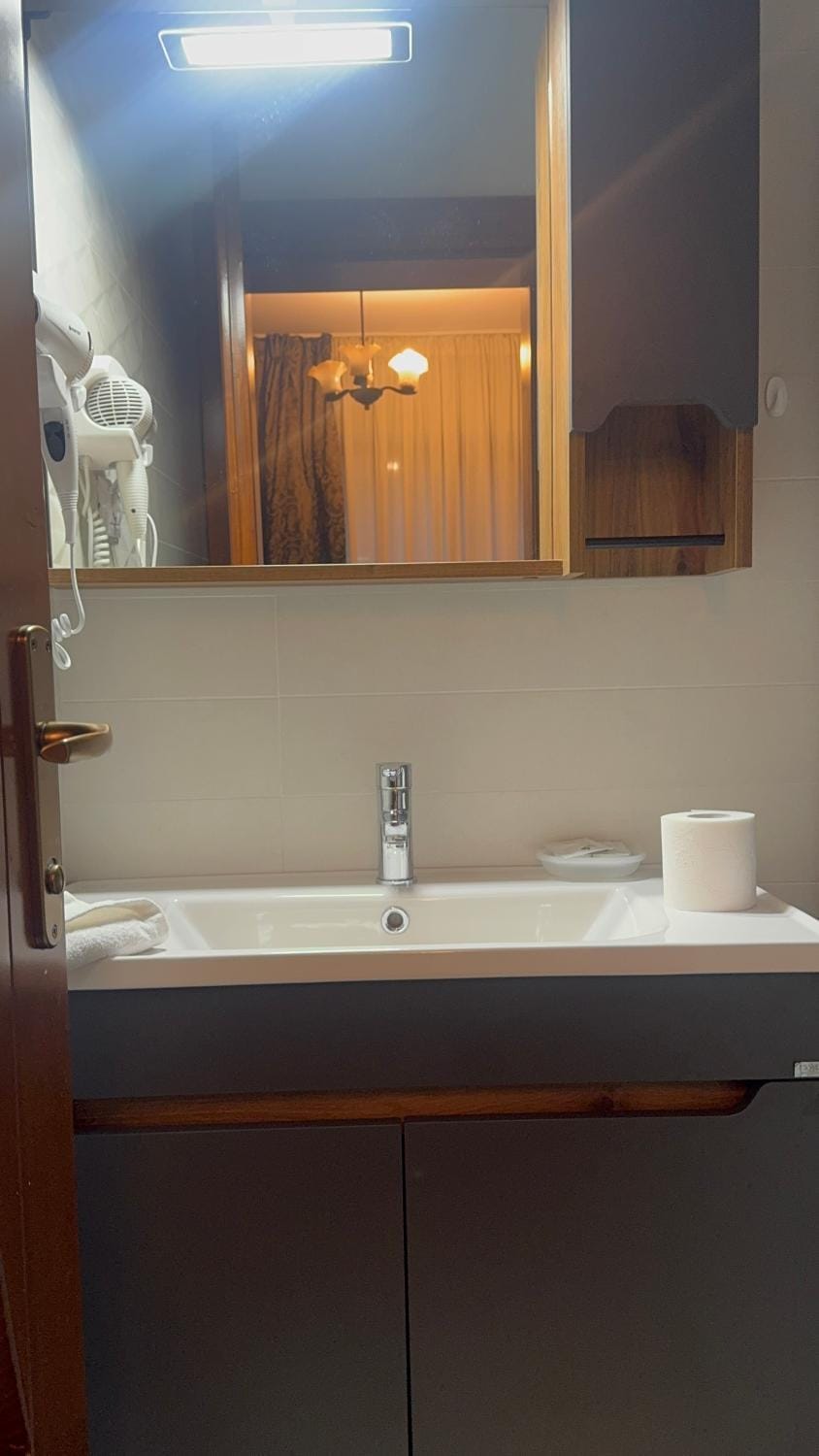 Pensiunea Sun Victor Bed and Breakfast in Hungary