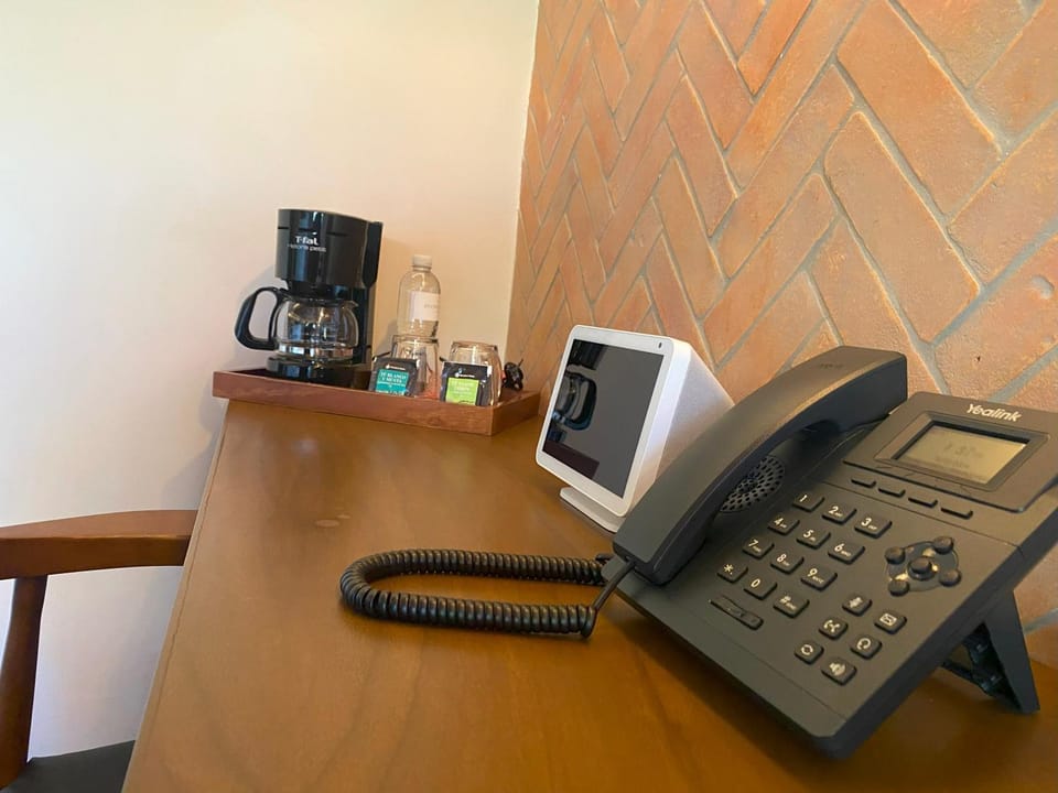 Coffee/tea facilities, Business facilities