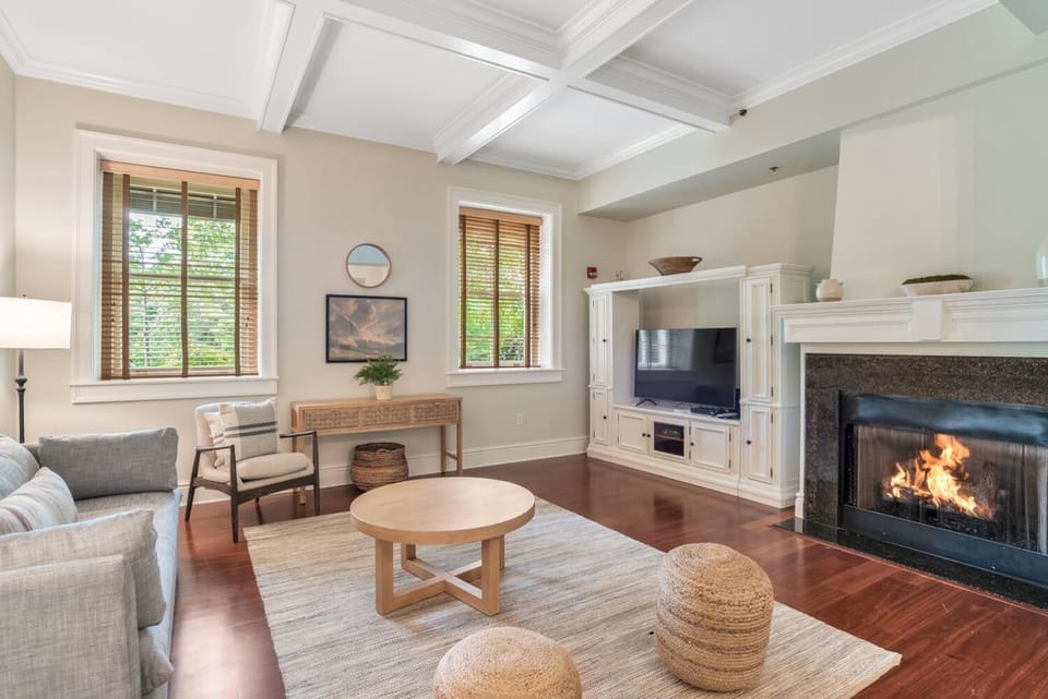 8 Village Lane 100 House in Biltmore Village