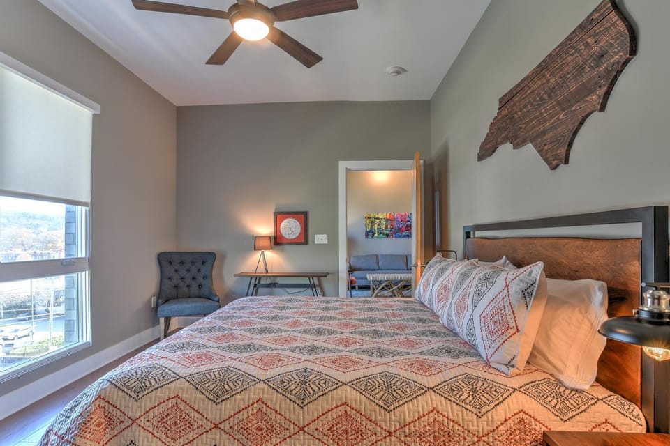 45 Asheland Avenue Unit 307 House in Asheville