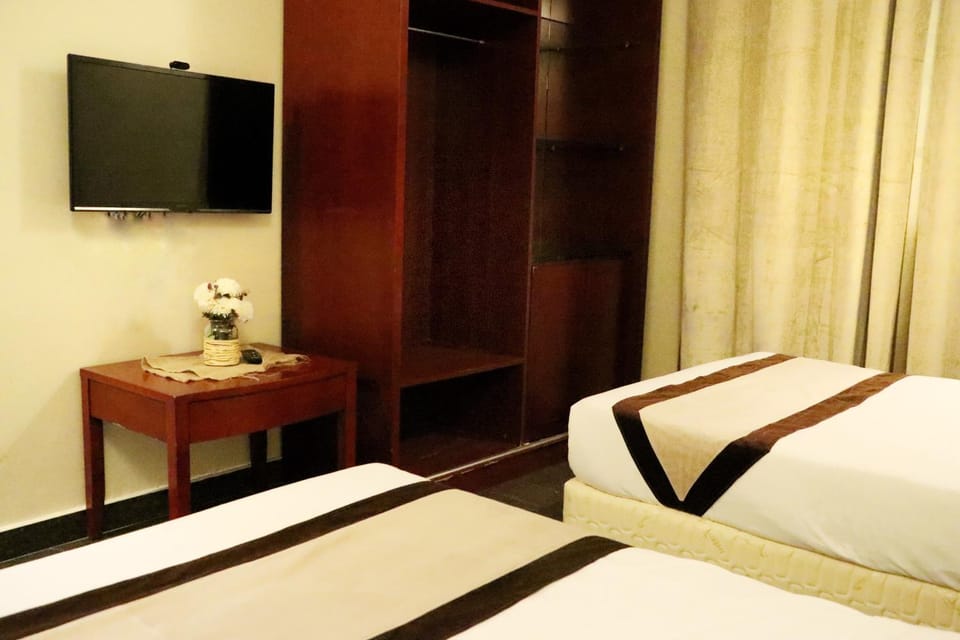 Bed, TV and multimedia