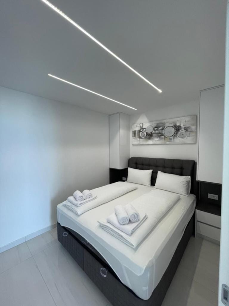 Villa San Sebastian-direct sea view Bed and Breakfast in Lika-Senj County