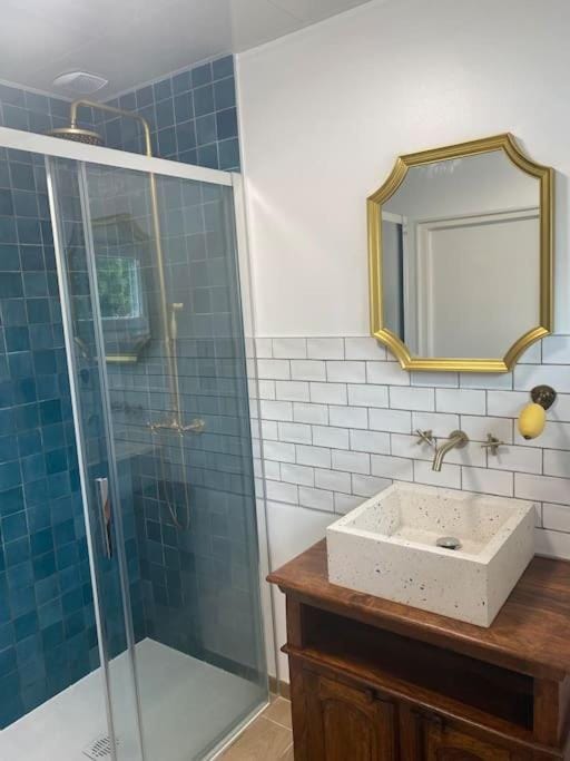 *•*•Nouveau*•*• Chez Mirabelle House in Verdun