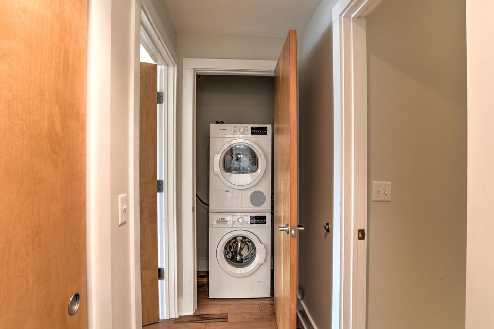 45 Asheland Avenue Unit 400 House in Asheville