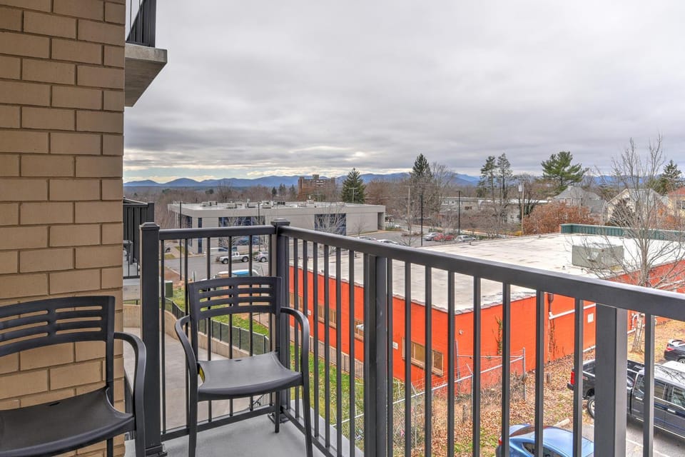45 Asheland Avenue Unit 403 House in Asheville