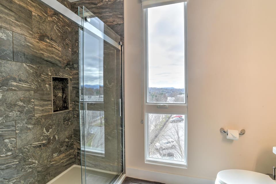 45 Asheland Avenue Unit 407 House in Asheville