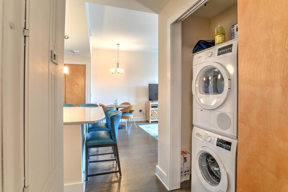 45 Asheland Avenue Unit 407 House in Asheville