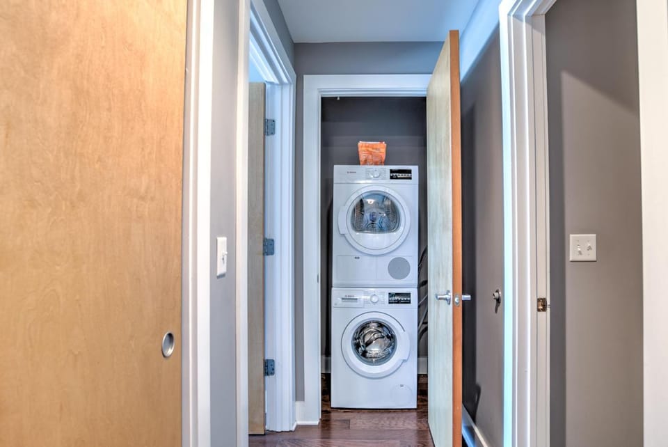 45 Asheland Avenue Unit 500 House in Asheville