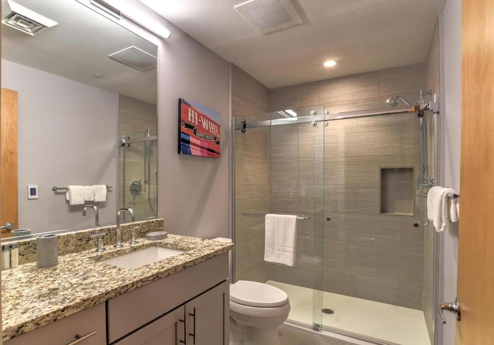 45 Asheland Avenue Unit 503 House in Asheville