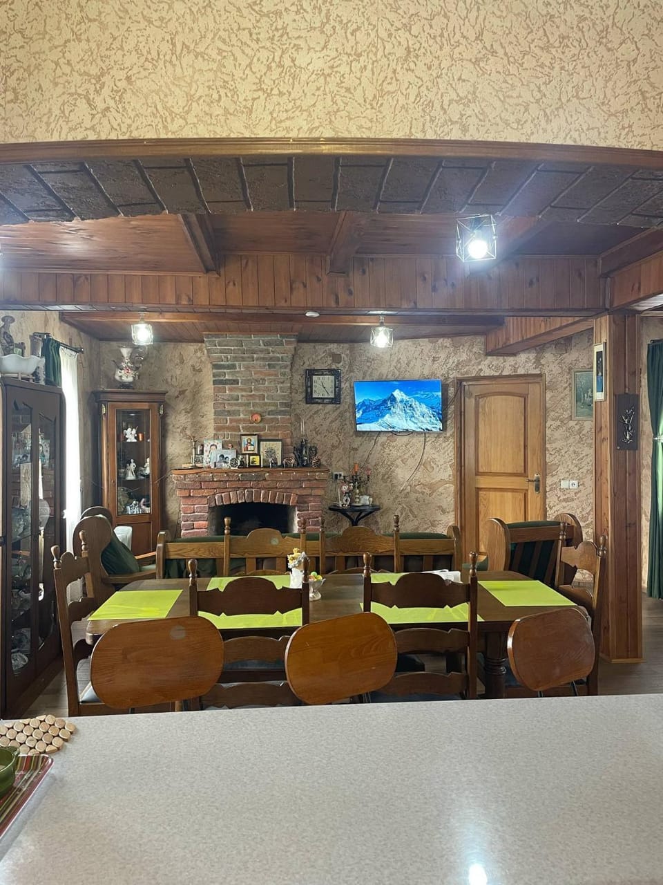 Guesthouse Daelani Bed and Breakfast in Georgia