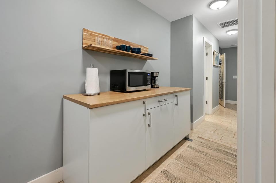 A Sweet North Asheville Home Close to Downtown House in Woodfin